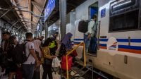 Stasiun Di Semarang Mulai Berlakukan Sistem Bayar Non-Tunai Untuk Parkir