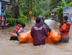 Banjir Rendam Beberapa Wilayah di Jateng, Pemprov Diminta Berikan Bantuan dan Maksimalkan Upaya Preventif