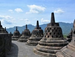 Menteri Luhut Umumkan HTM Candi Borobudur Naik Jadi Rp750 Ribu untuk Wisatawan Lokal