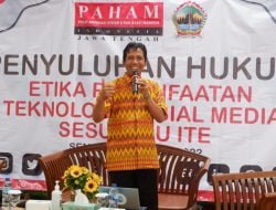 Lembaga PAHAM Jateng Beri Penyuluhan Hukum ‘Etika Medsos Sesuai UU ITE’ Kepada Puluhan Warga Semarang