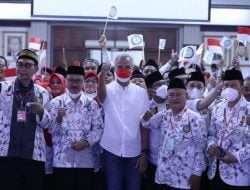 Ganjar Minta Penghapusan Guru Honorer Harus Dilakukan dengan Tahapan yang Jelas