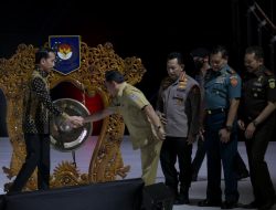 Pesan Jokowi untuk Kepala Daerah, Permudah dan Percepatan Perizinan