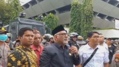 Quatly Alkatiri Temui Ratusan Mahasiswa yang Gelar Aksi Tolak Perppu Cipta Kerja