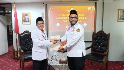 PKS Jadi Parpol Pertama yang Daftar ke KPU Kota Semarang