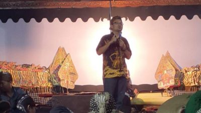 Gelar Wayang Kulit, Dewan Ajak Masyarakat Lestarikan Budaya