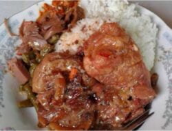 Nasi Koyor, Kuliner Legendaris Semarang yang Memanjakan Lidah