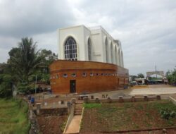 Masjid Safinatun Najah, Wisata Religi dengan Keindahan Kapal Nabi Nuh