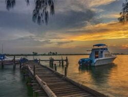 Eksplorasi Pantai Marina Semarang, Pesona Panjangnya Bentang Garis Pantai Hingga Pemandangan Kapal