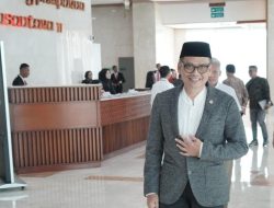 Masuk Komisi 8 DPR RI, Fikri Faqih Siap Perjuangkan Kesejahteraan Guru dan Tenaga Kependidikan Madrasah