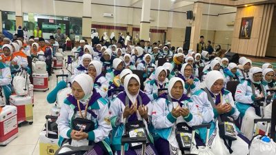 Jemaah Haji Kloter Pertama Solo Diterbangkan, DPR Soroti Skema Murur, Tanazul, dan Perbaikan Layanan