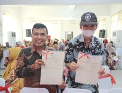 Cegah Sengketa, Kementerian ATR/BPN Serahkan Sertifikat Tanah Ulayat kepada Masyarakat Adat Minangkabau