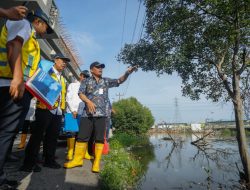 Tinjau Terboyo, Gubernur Luthfi Desak Optimalisasi Pompa Air untuk Segera Surutkan Banjir Semarang-Demak