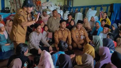 Ahmad Luthfi dampingi Gibran di Tegal tinjau lokasi bencana tanah bergerak Desa Padasari.