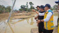 Ahmad Luthfi tinjau Jalur Grobogan Semarang putus total di Desa Tinanding akibat banjir dan tanggul Sungai Tuntang jebol.