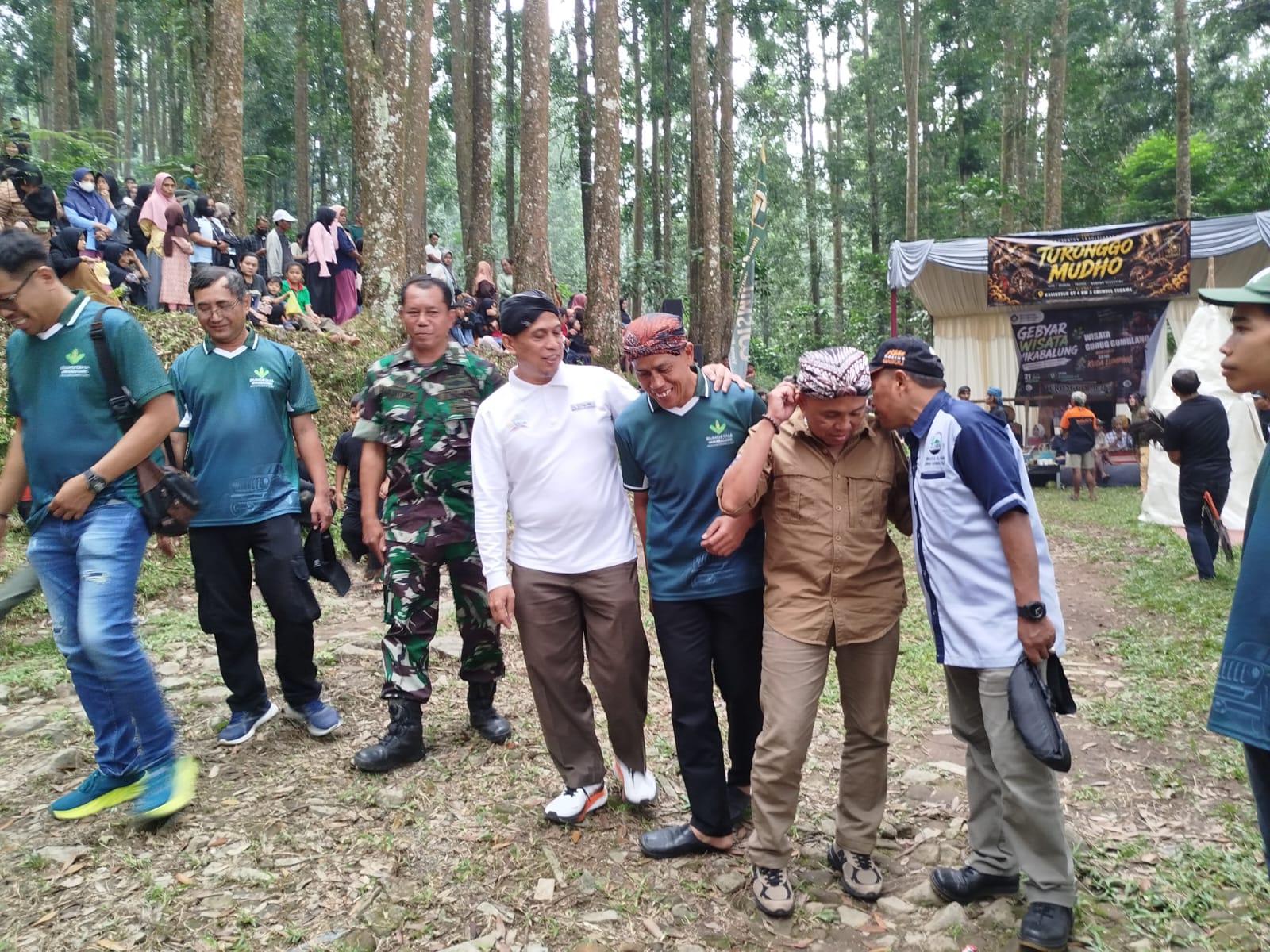 Wisata Jip Wikabalung Adventure Menjelajahi Hutan Lereng Gunung Slamet