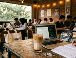 Jadi “Bahan Bakar” Nugas, Ini 4 Kedai Kopi Susu Ramah Kantong Favorit Mahasiswa Undip dan Unnes